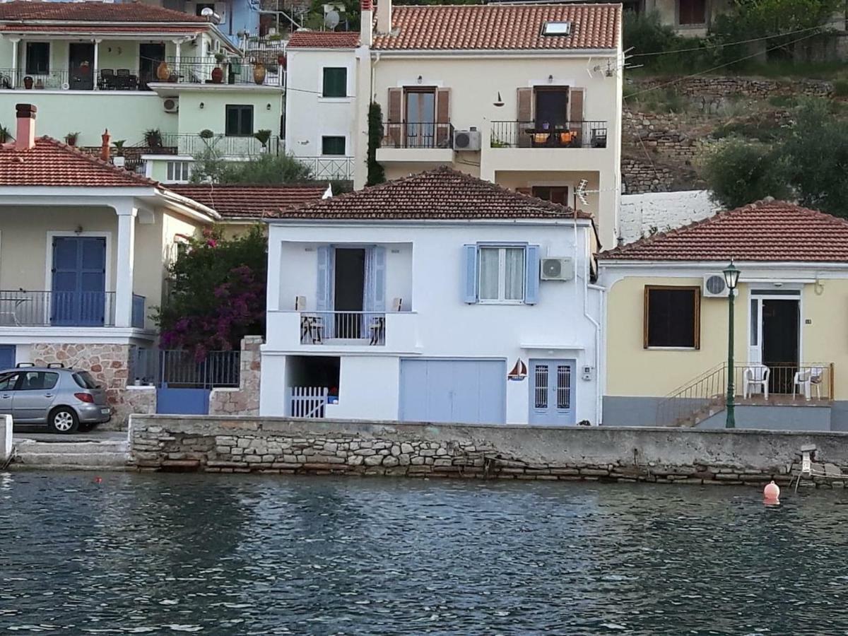 Вілла Cavos Seaside House Ваті Екстер'єр фото