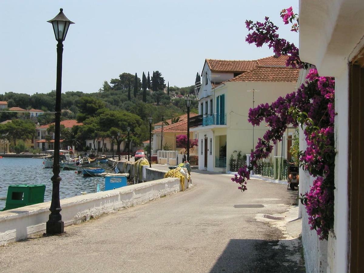 Вілла Cavos Seaside House Ваті Екстер'єр фото